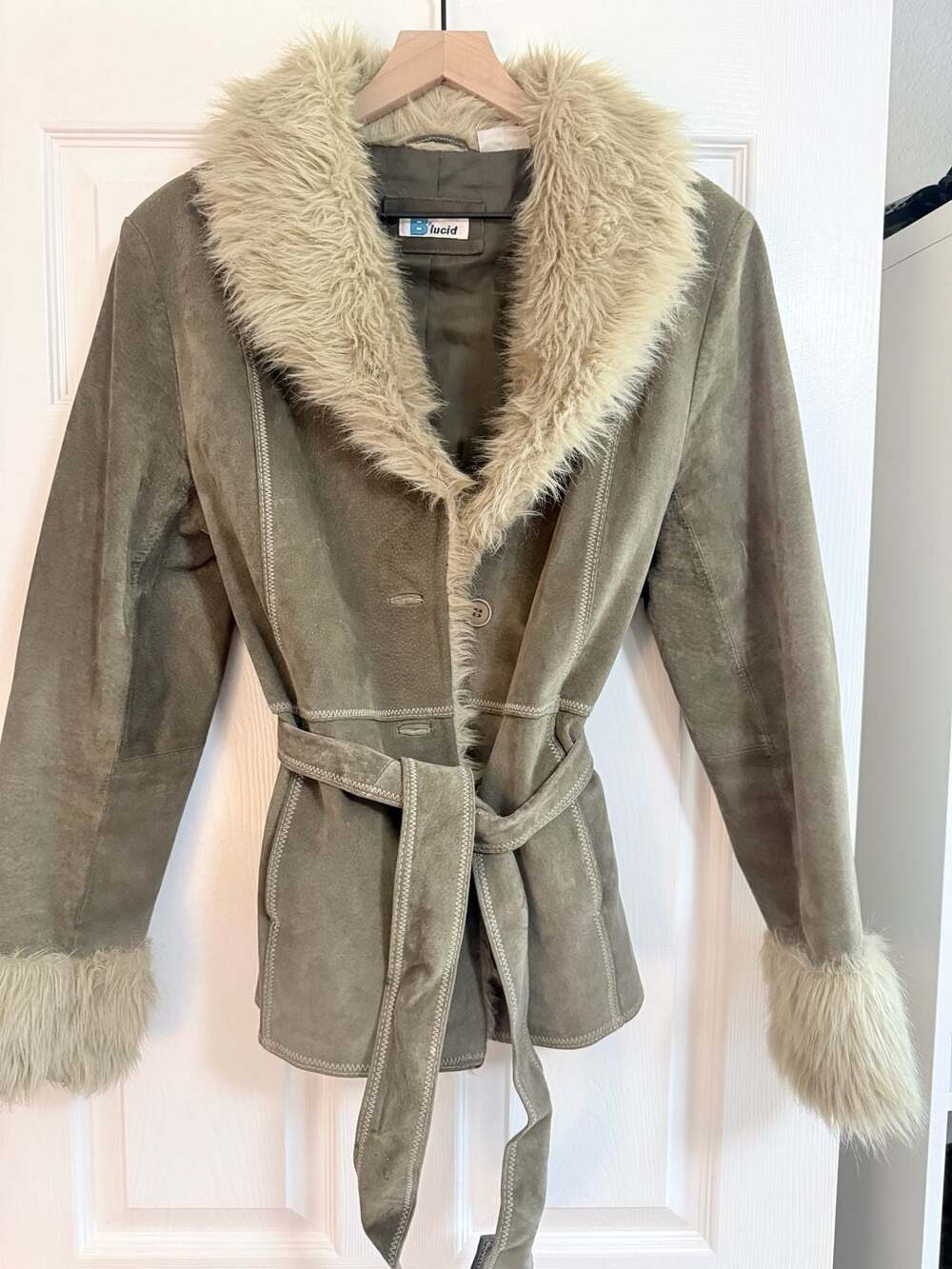Bluicid Vintage Suede Belted Coat with Faux Fur Collar and Cuffs